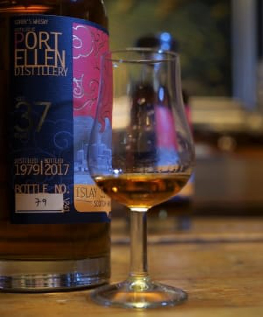 Tasting the Port Ellen 37 years Old Goren’s whisky